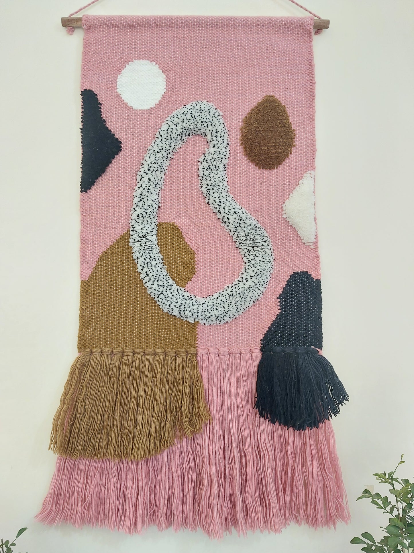 Jutetique Handmade Woolen Mini-Banner – 18" Boho Wall Valance
