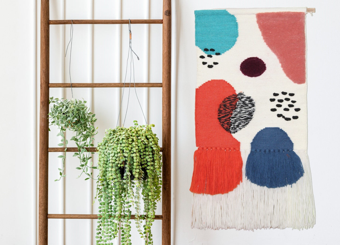 Jutetique Hand-Woven Woolen "Sliver" Hanging – Minimalist 18-Inch Wall Accent