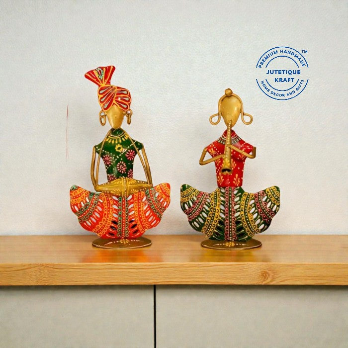 Vibrant color combination Metal Handmade Musical Couple with T-LIGHT on back