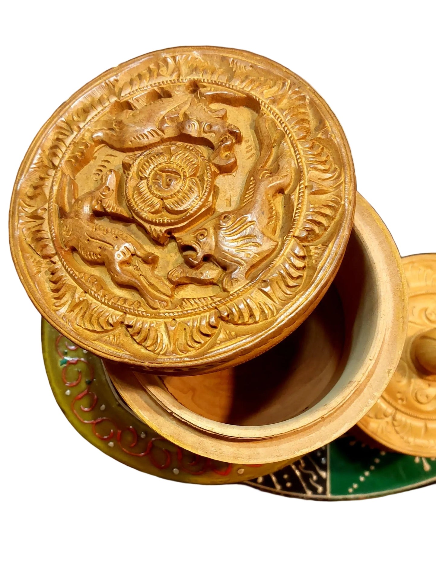 5-Inch Hand-Carved Wildlife Artisan Wooden Box