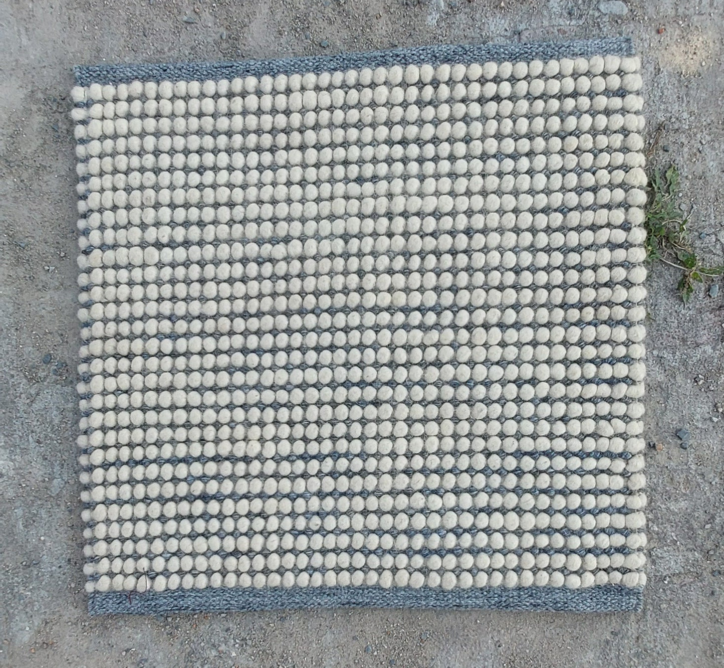 Hand-Woven 20x20 Woolen Masterpiece