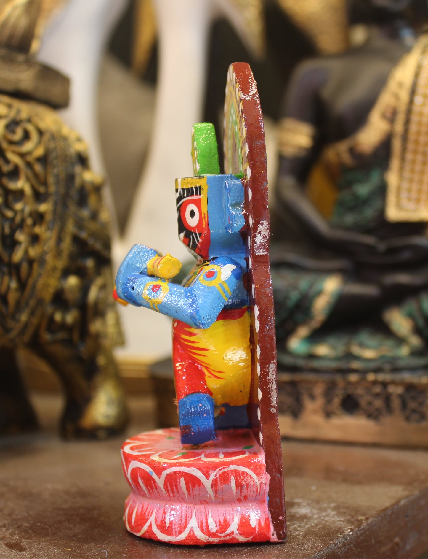 Compact 4-inch and 6-inch variants of Banaras wooden Krishna Jagannath idols for car dashboards and study desks.